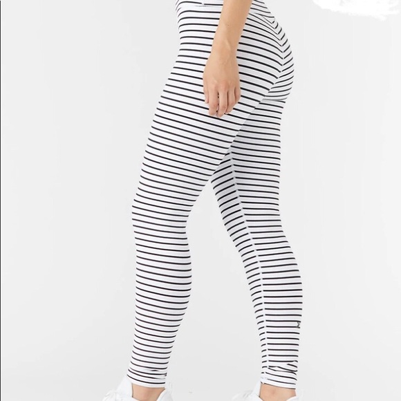 Glyder Pants - Glyder Workout high Power Leggings Size Small